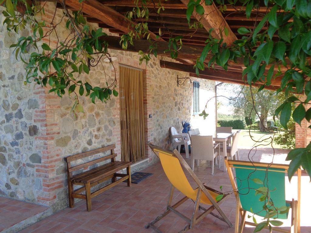 Agriturismo La Valle Del Sole カスティリオーネ・ドルチャ エクステリア 写真